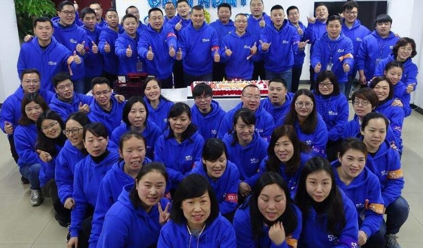 「维修中心」终极袖珍机型：新DMC